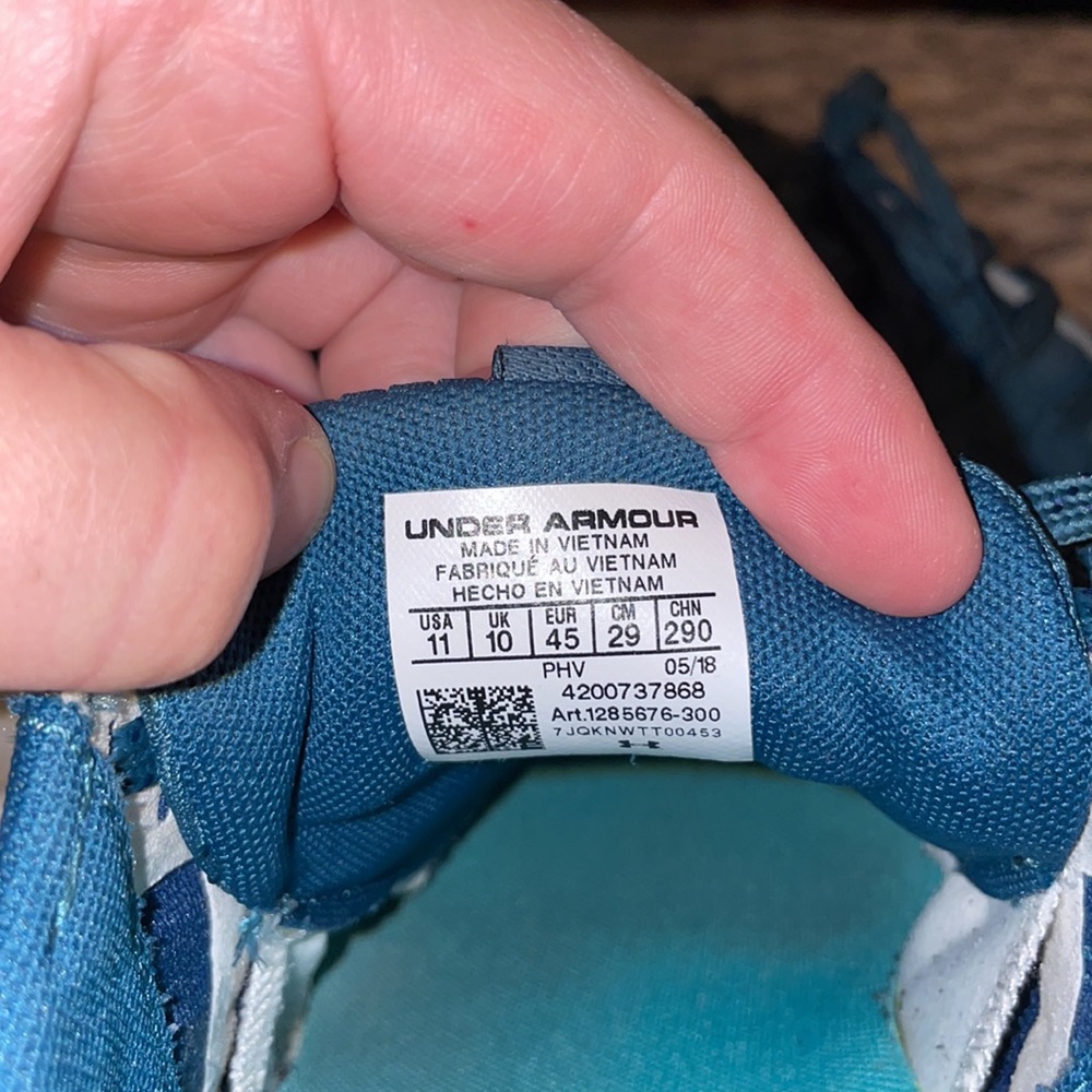 Under Armour Charged - image 3